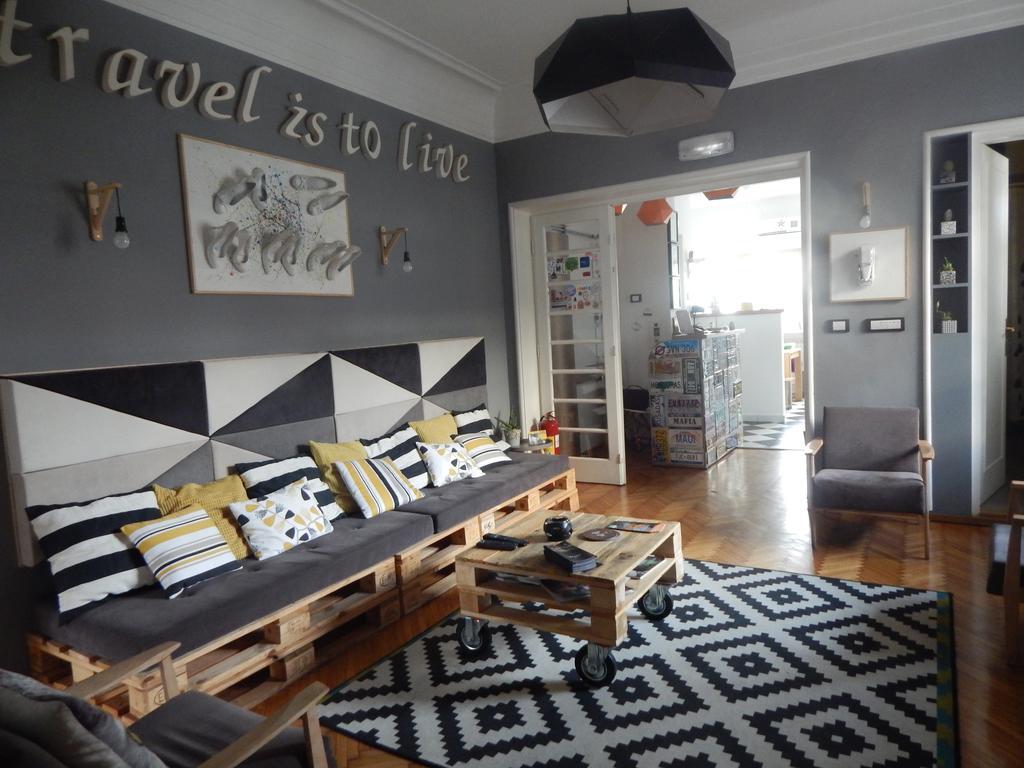 White Owl Hostel Belgrade Extérieur photo